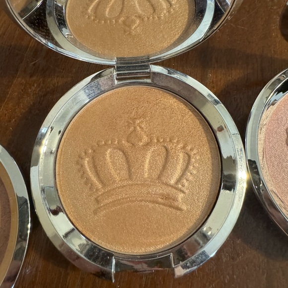 Becca Cosmetics Passport to Go Highlighter Bundle - Picture 5 of 6